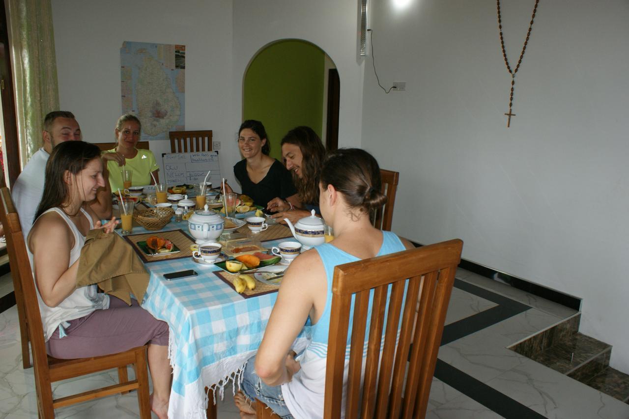 Bed & Breakfast Bee Nest Negombo